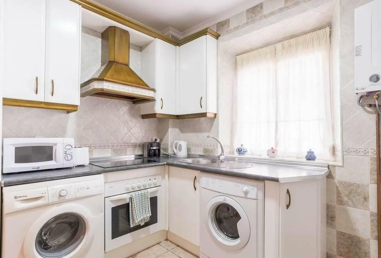 Apartamento Milagros 110 M2 Malaga 0*,  Hiszpania